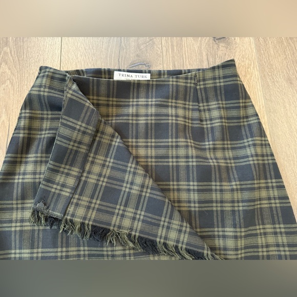 Trina Turk Wool Blend Skirt black dark green plaid Size 6 - Picture 9 of 10